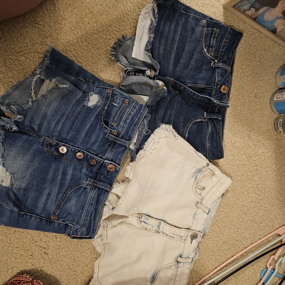 American Eagle Outfitters Blue and White Jean Shorts